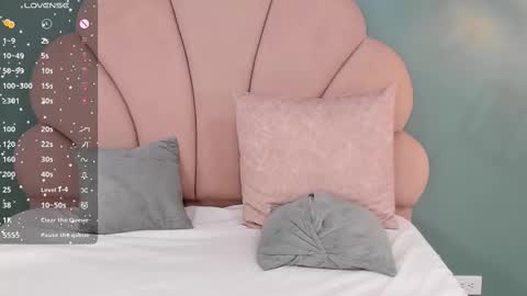 Snapshot of _vix555_ chatting on 02-24-25, 05:11 Vix online show from 02-24-25, 05:11