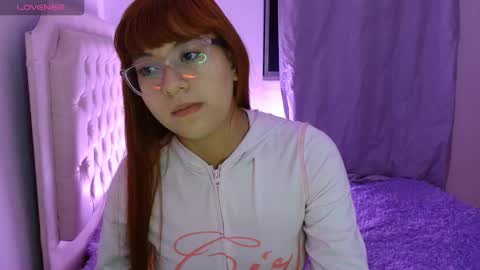 Snapshot of _vix555_ chatting on 02-04-26, 11:42 Vix online show from 02-04-26, 11:42