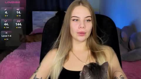 Vera online show from 10-13-25, 09:42