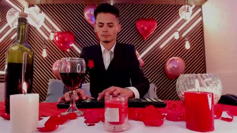 Snapshot of _white_fox_ chatting on 02-15-25, 03:31 white fox online show from 02-15-25, 03:31