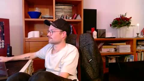 _whoisthatguy_ online show from 01-16-26, 05:06