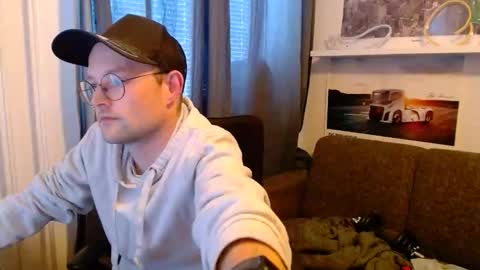 _whoisthatguy_ online show from 05-12-26, 04:48