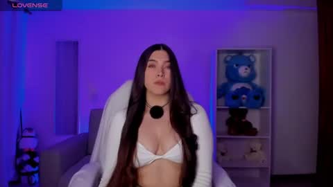 Snapshot of _wtdreamgirl chatting on 08-02-26, 10:57 Luisa online show from 08-02-26, 10:57