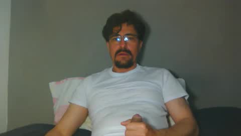 Snapshot of _yjesneth2011 chatting on 11-03-25, 02:13 _yjesneth2011 online show from 11-03-25, 02:13