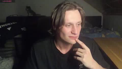 Snapshot of _yourcuteboy_ chatting on 10-02-25, 10:39 _yourcuteboy_ online show from 10-02-25, 10:39