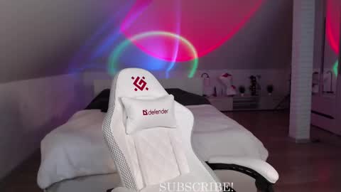 Nicole  Thomas  Dave online show from 03-11-25, 03:12