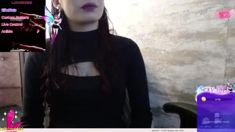 Yuyi online show from 12-20-25, 11:50