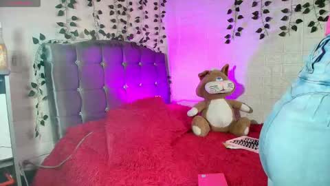 zoe online show from 02-20-26, 05:02