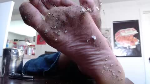 a81811757 online show from 03-01-26, 06:21