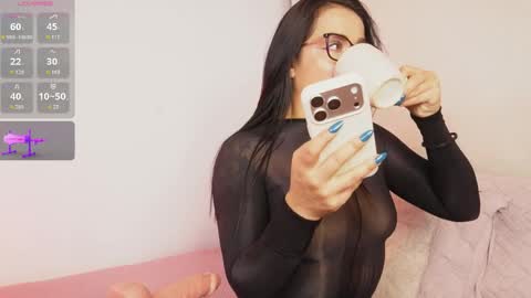 Snapshot of a__vanellopecute chatting on 05-23-26, 10:41 Alexandra online show from 05-23-26, 10:41