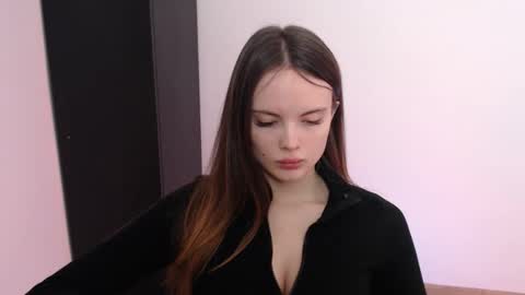 a_ariella_ online show from 10-07-25, 07:16