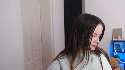 a_ariella_ online show from 11-30-25, 01:59