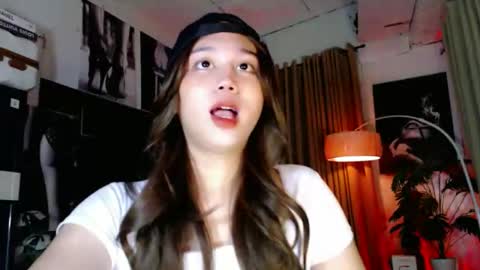 Lovely Yana  online show from 09-27-25, 07:46