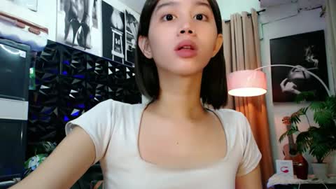 Snapshot of a_r_i_a_n_n_a chatting on 04-25-26, 11:57 Lovely Yana online show from 04-25-26, 11:57