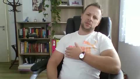 Snapshot of aaaandzzz chatting on 01-15-25, 09:45 Long distance cumshot online show from 01-15-25, 09:45