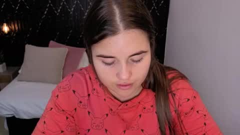 Snapshot of aabby_lee chatting on 02-22-26, 07:12 Abby Lee online show from 02-22-26, 07:12