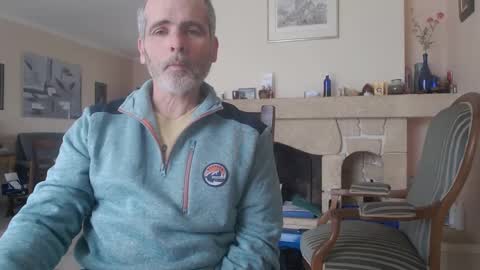 Snapshot of aalex1717 chatting on 01-03-25, 12:08 Aalex1717 online show from 01-03-25, 12:08