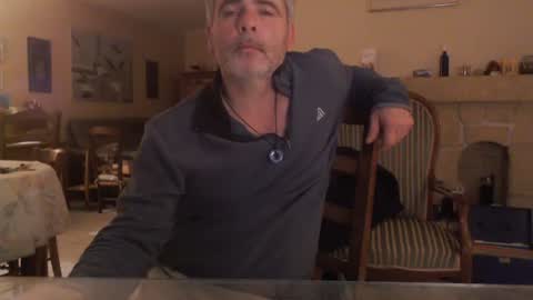 Snapshot of aalex1717 chatting on 01-12-25, 05:56 Aalex1717 online show from 01-12-25, 05:56