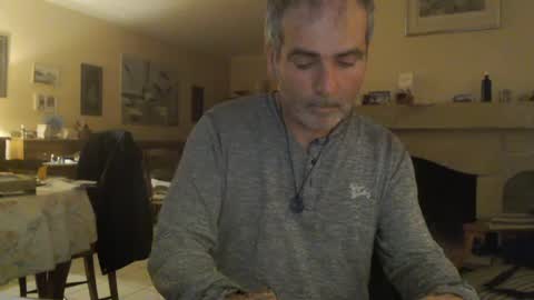 Snapshot of aalex1717 chatting on 01-19-25, 06:21 Aalex1717 online show from 01-19-25, 06:21