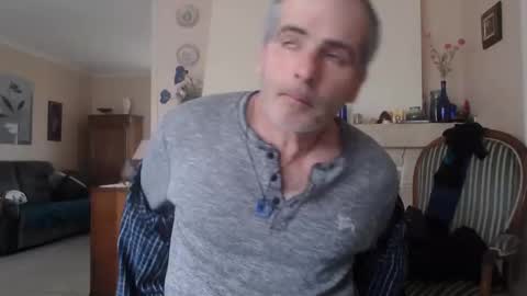 Snapshot of aalex1717 chatting on 01-27-25, 10:27 Aalex1717 online show from 01-27-25, 10:27