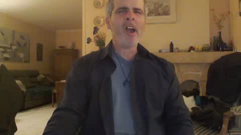 Snapshot of aalex1717 chatting on 01-28-25, 06:49 Aalex1717 online show from 01-28-25, 06:49