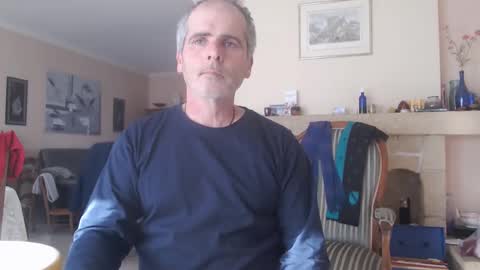 Snapshot of aalex1717 chatting on 02-05-25, 02:37 Aalex1717 online show from 02-05-25, 02:37