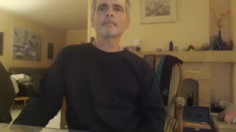 Snapshot of aalex1717 chatting on 02-05-25, 10:01 Aalex1717 online show from 02-05-25, 10:01