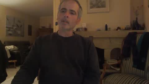 Snapshot of aalex1717 chatting on 02-06-25, 06:51 Aalex1717 online show from 02-06-25, 06:51