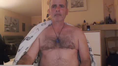 Snapshot of aalex1717 chatting on 03-10-25, 10:34 Aalex1717 online show from 03-10-25, 10:34