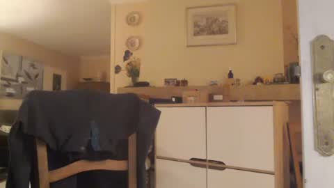 Snapshot of aalex1717 chatting on 03-12-25, 11:01 Aalex1717 online show from 03-12-25, 11:01