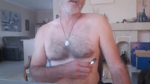 Snapshot of aalex1717 chatting on 09-18-25, 05:53 Aalex1717 online show from 09-18-25, 05:53