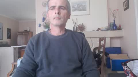 Snapshot of aalex1717 chatting on 09-23-25, 12:52 Aalex1717 online show from 09-23-25, 12:52