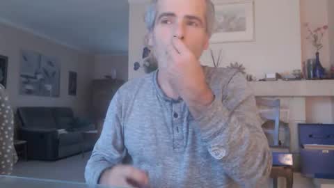 Snapshot of aalex1717 chatting on 10-23-25, 06:45 Aalex1717 online show from 10-23-25, 06:45