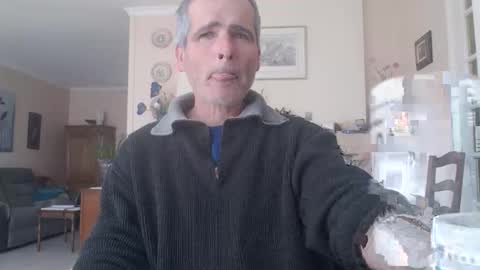 Snapshot of aalex1717 chatting on 11-05-25, 08:47 Aalex1717 online show from 11-05-25, 08:47