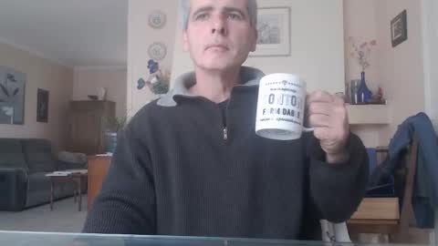 Snapshot of aalex1717 chatting on 11-26-25, 09:32 Aalex1717 online show from 11-26-25, 09:32