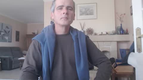 Snapshot of aalex1717 chatting on 11-27-25, 08:05 Aalex1717 online show from 11-27-25, 08:05