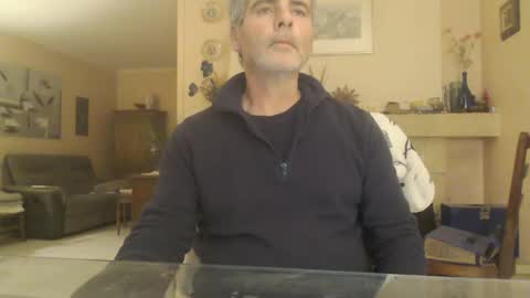 Snapshot of aalex1717 chatting on 12-15-25, 06:50 Aalex1717 online show from 12-15-25, 06:50