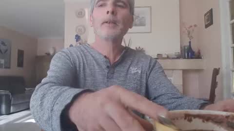 Snapshot of aalex1717 chatting on 12-16-25, 11:15 Aalex1717 online show from 12-16-25, 11:15