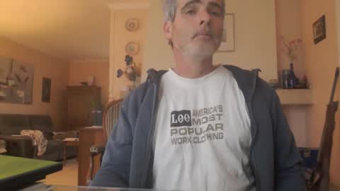 Snapshot of aalex1717 chatting on 12-17-25, 08:20 Aalex1717 online show from 12-17-25, 08:20