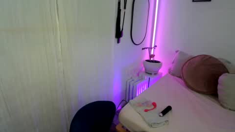 Aaliyahlayla online show from 01-25-25, 04:56