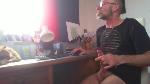 Snapshot of aamigo68 chatting on 02-18-25, 02:27 Amigo68 online show from 02-18-25, 02:27