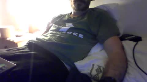 Snapshot of aarion55 chatting on 02-10-26, 02:43 aarion55 online show from 02-10-26, 02:43