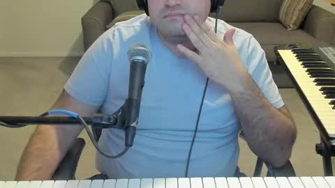 Aaron online show from 02-07-26, 12:25