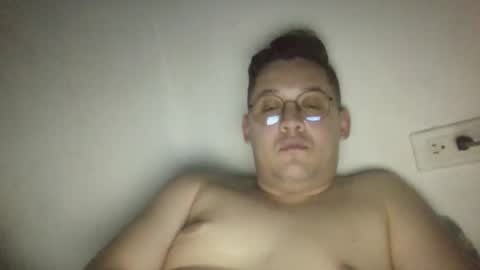 Snapshot of aaron1026a chatting on 12-11-24, 03:45 Liamaten online show from 12-11-24, 03:45