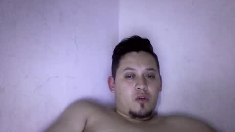 Snapshot of aaron1026a chatting on 01-17-25, 01:25 Liamaten online show from 01-17-25, 01:25