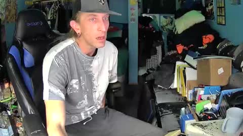 Snapshot of aaron111dub chatting on 04-22-26, 03:35 NorCalLongSlong online show from 04-22-26, 03:35