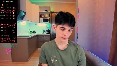 Aaron Bang online show from 09-27-25, 07:41