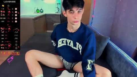 Aaron Bang online show from 10-12-25, 01:26