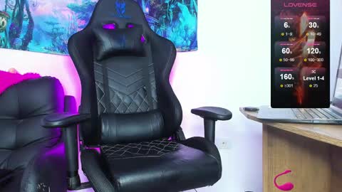 Snapshot of aaron_baz2 chatting on 10-01-25, 09:10 Aaron online show from 10-01-25, 09:10