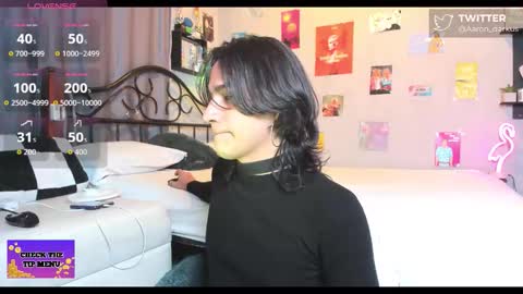 Aaron  online show from 11-08-25, 11:14